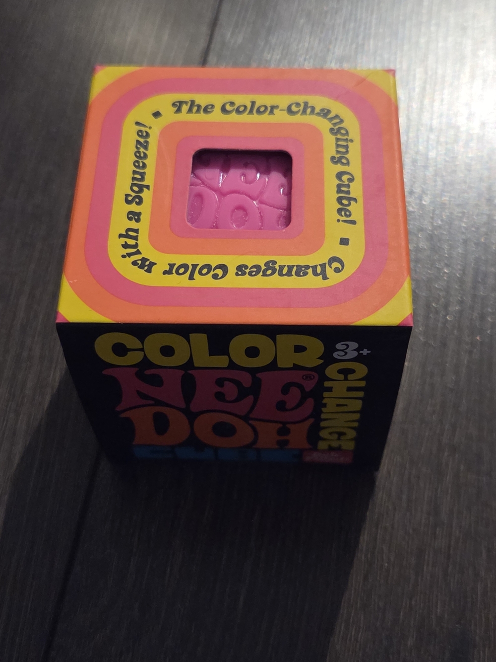 Needoh Color Change Cube Colour Nee Doh Color-Changing Cube - Pink